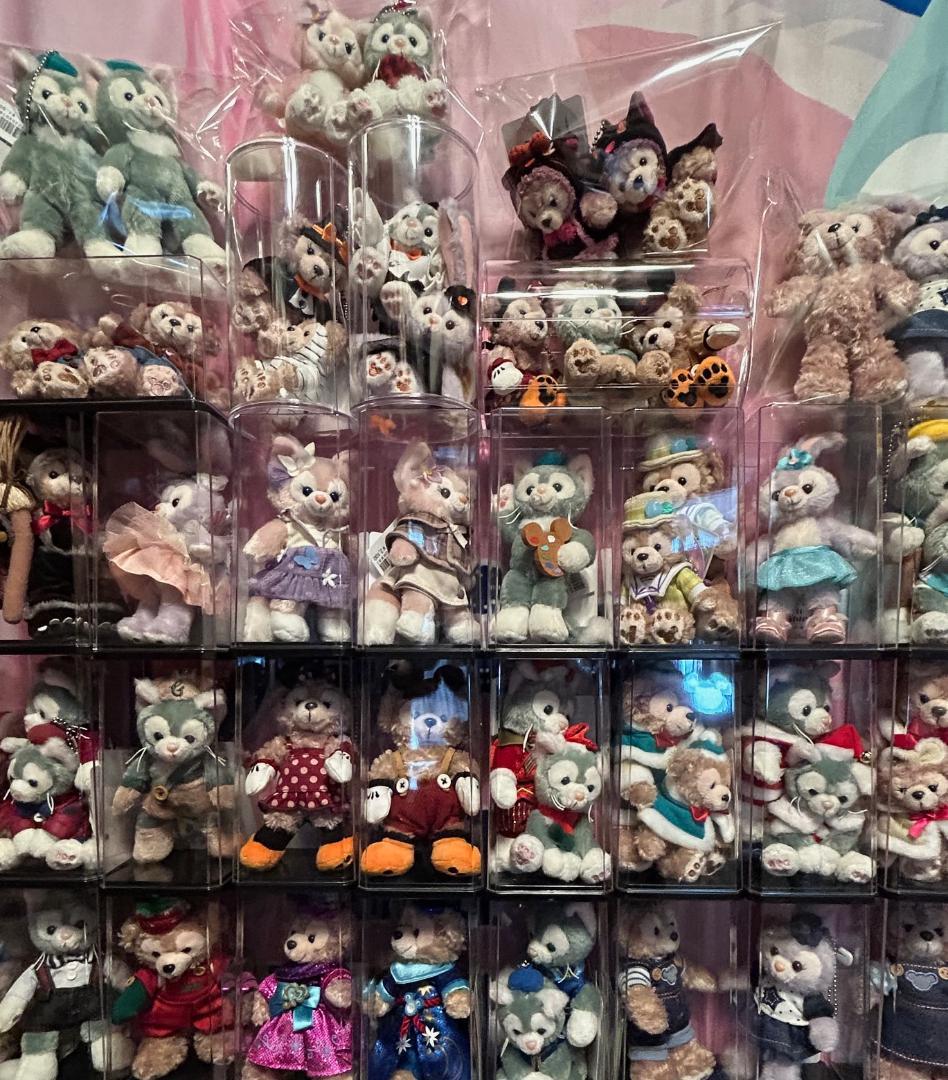 新品 ダッフィーシェリーメイジェラトーニステラルー リーナベル ぬいぐるみバッジ