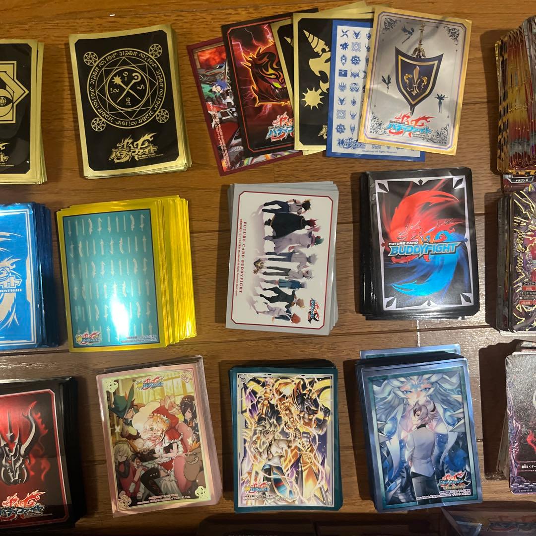 t*a様 バディファイト　引退品　激レアスリーブ　カード等多数