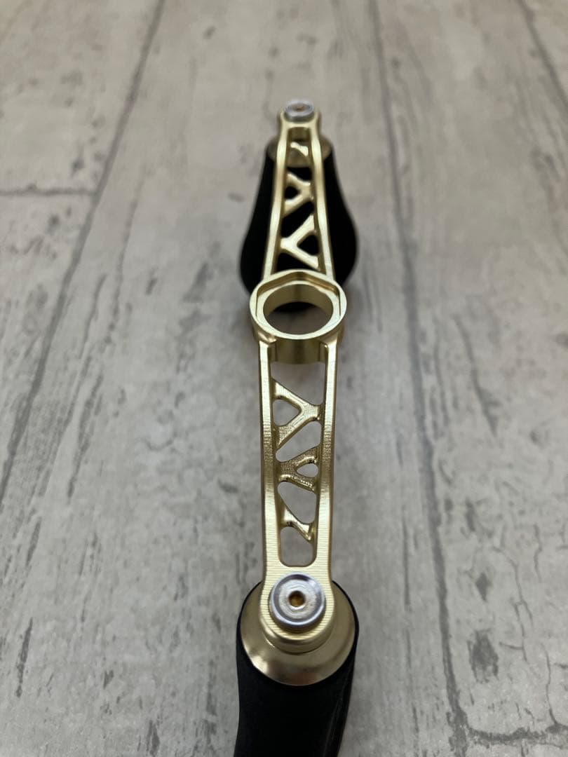 DRT・バリアル×LIVRE・クランクフェザー110 シャンパンゴールド