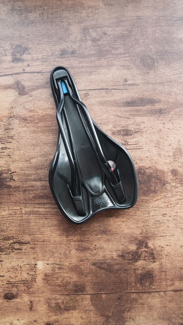 【新品未使用】Selle Italia SLR BOOST サドル