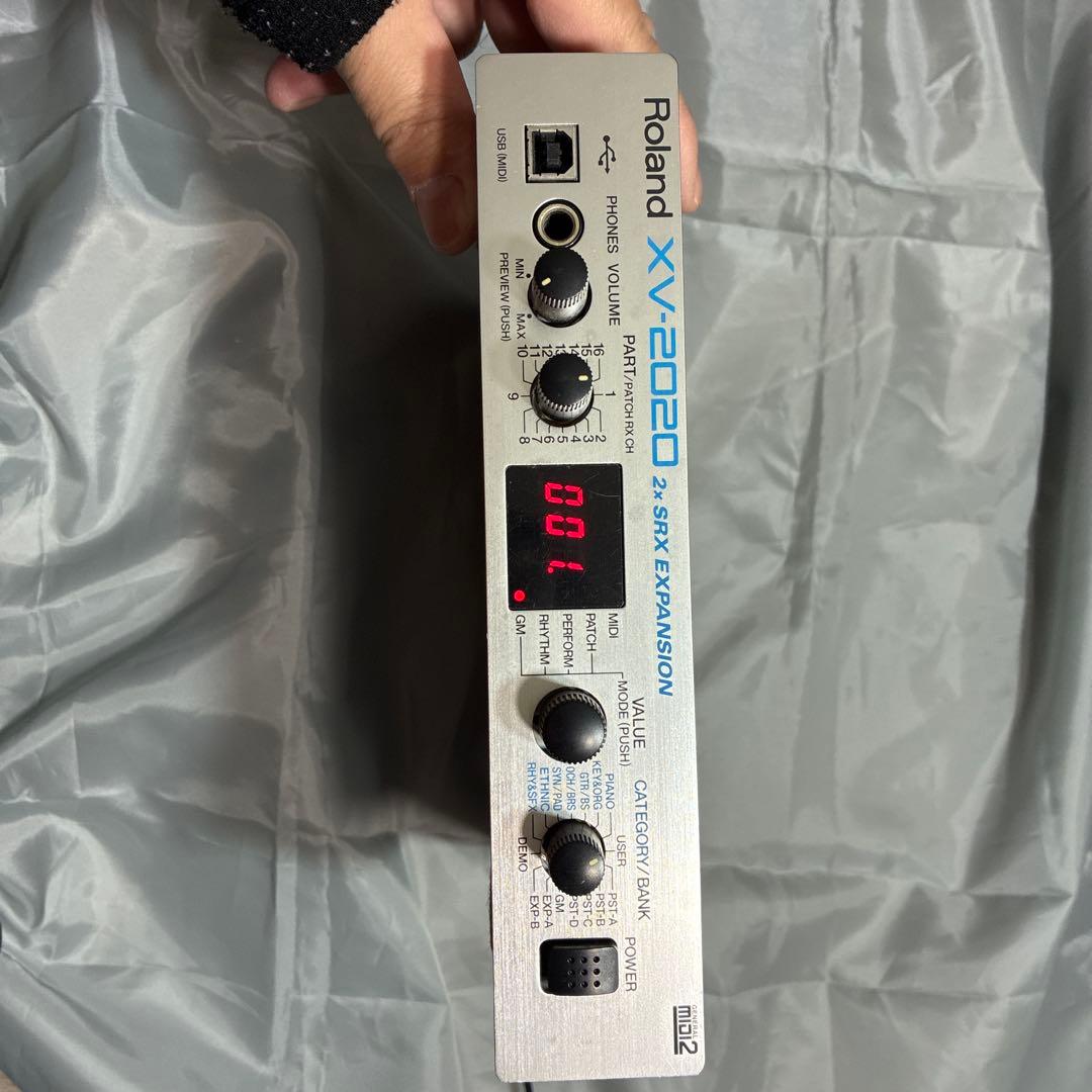 Roland XV-2020 本体