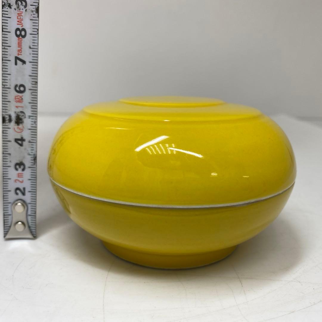 専用　黄釉蓋物　「大清乾隆年製」　幅約9.5㎝　タサニ　東さ7-0428①