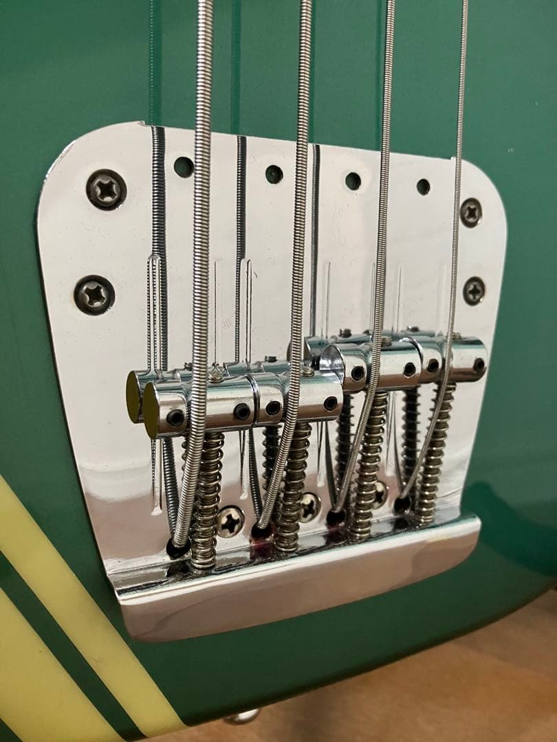 フェンダームスタングベース