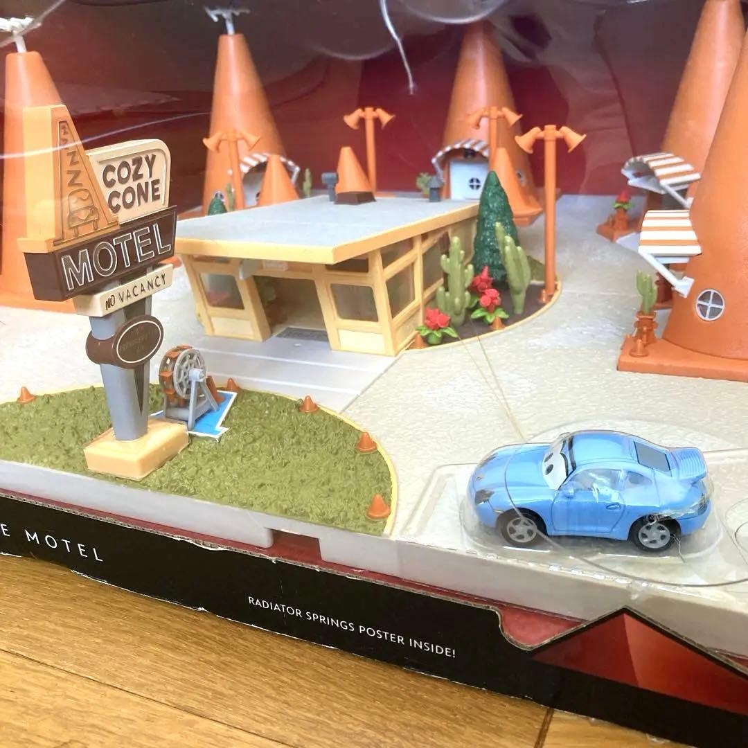 【１点限り!!】新品未開封 カーズ プレシジョン サリー モーテル ディズニー