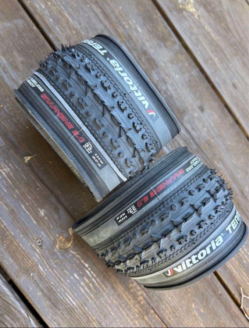Vittoria TERRENO MIXシクロクロスグラベル チューブレスタイヤ
