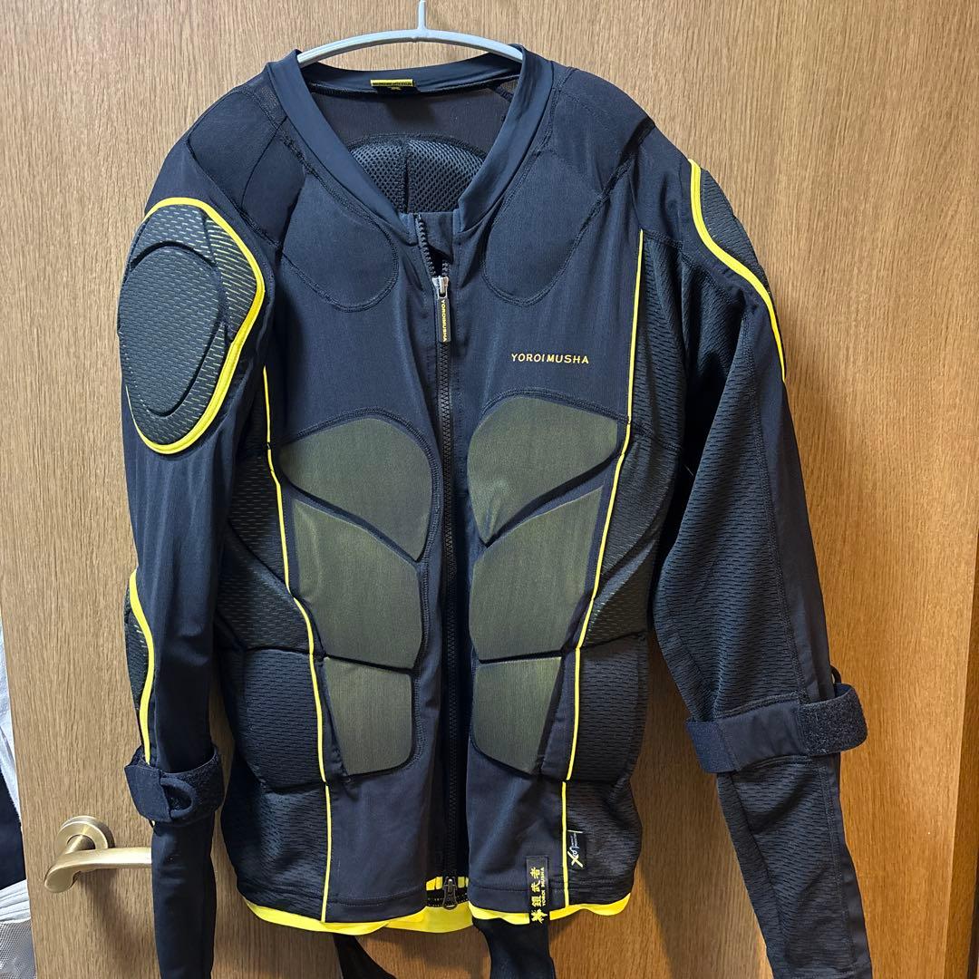 鎧武者　プロテクター　Mサイズ