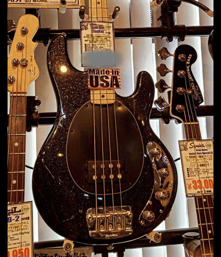 エレキベース ブラック・ラメMade in USAミュージックマンスティングレー