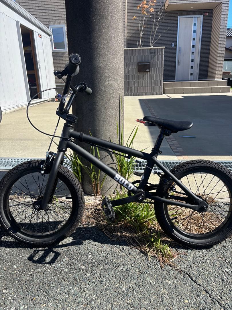 SOLO BMXダーカスワン　16インチ