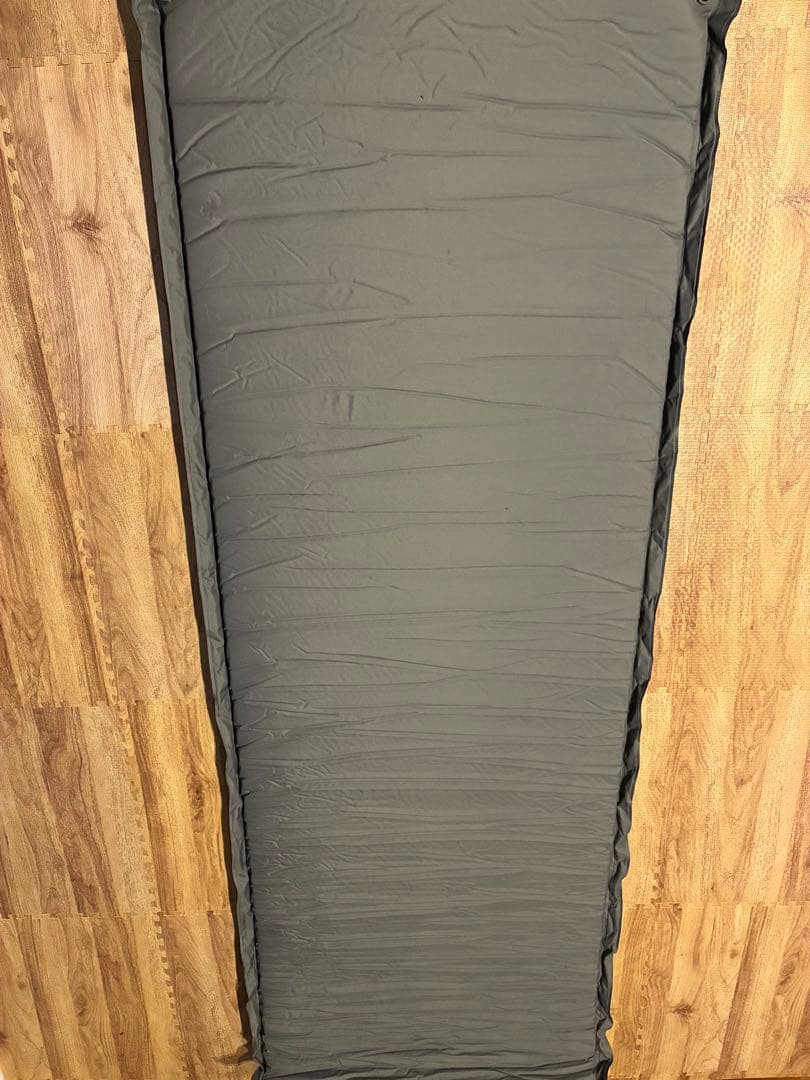 Alpen Outdoors インフレータブルマット 7cm