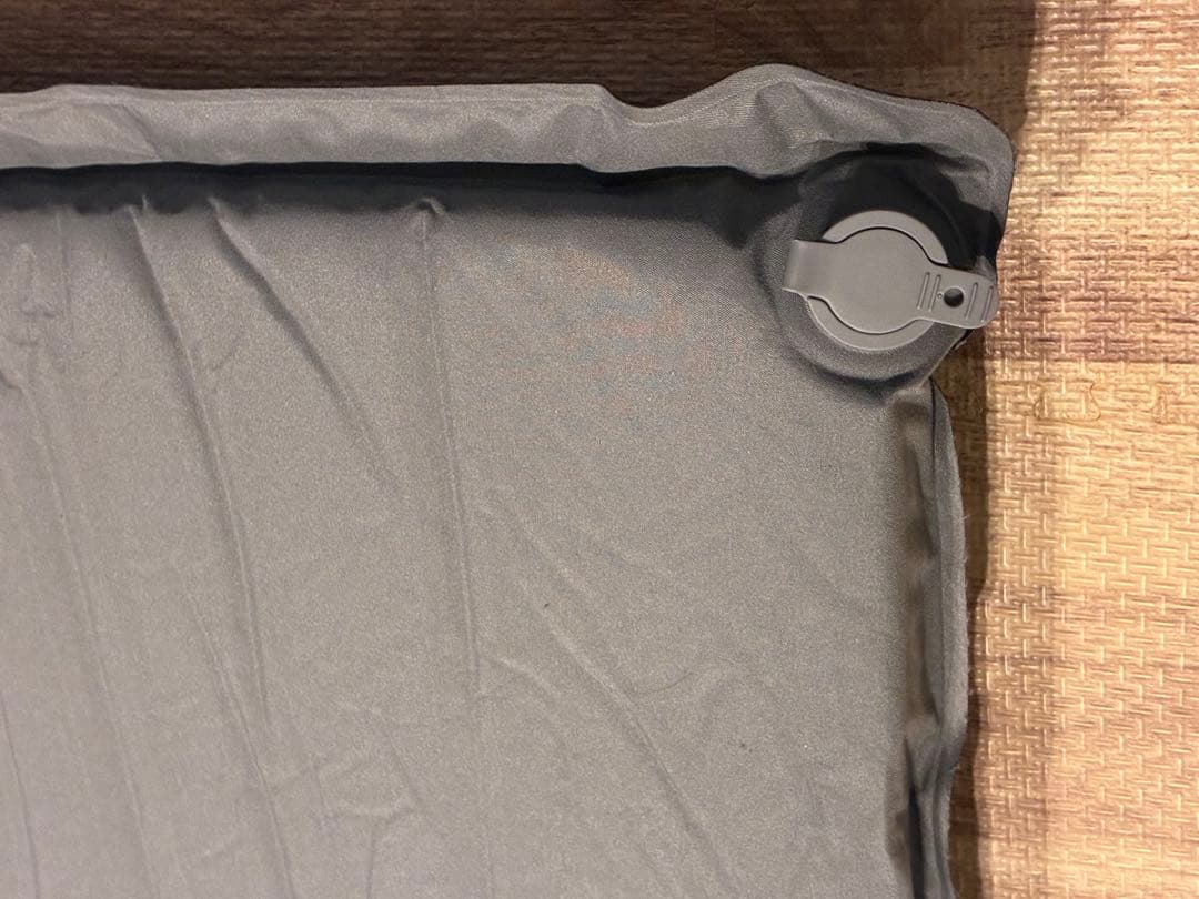 Alpen Outdoors インフレータブルマット 7cm