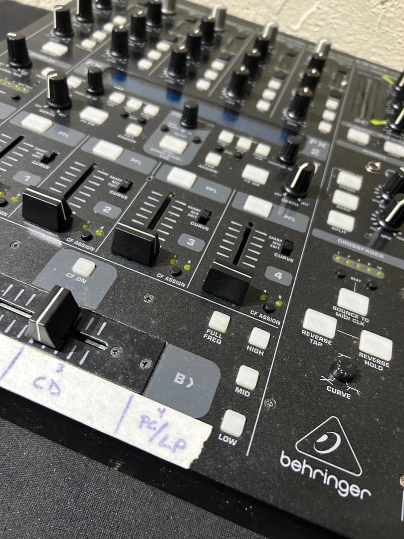 behringer DDM4000 デジタルDJミキサー