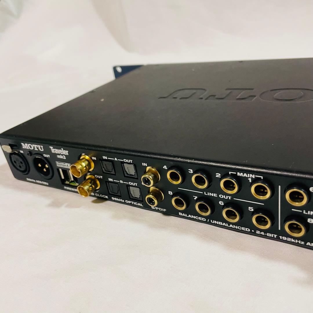 MOTU Traveler mk3 マークオブザユニコーン インターフェース