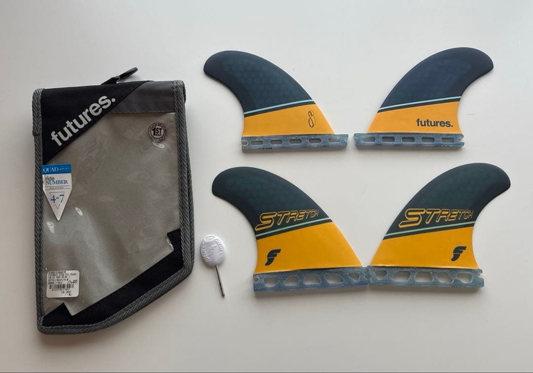 フューチャーフィン　Stretch クアッドフィン 4枚セット