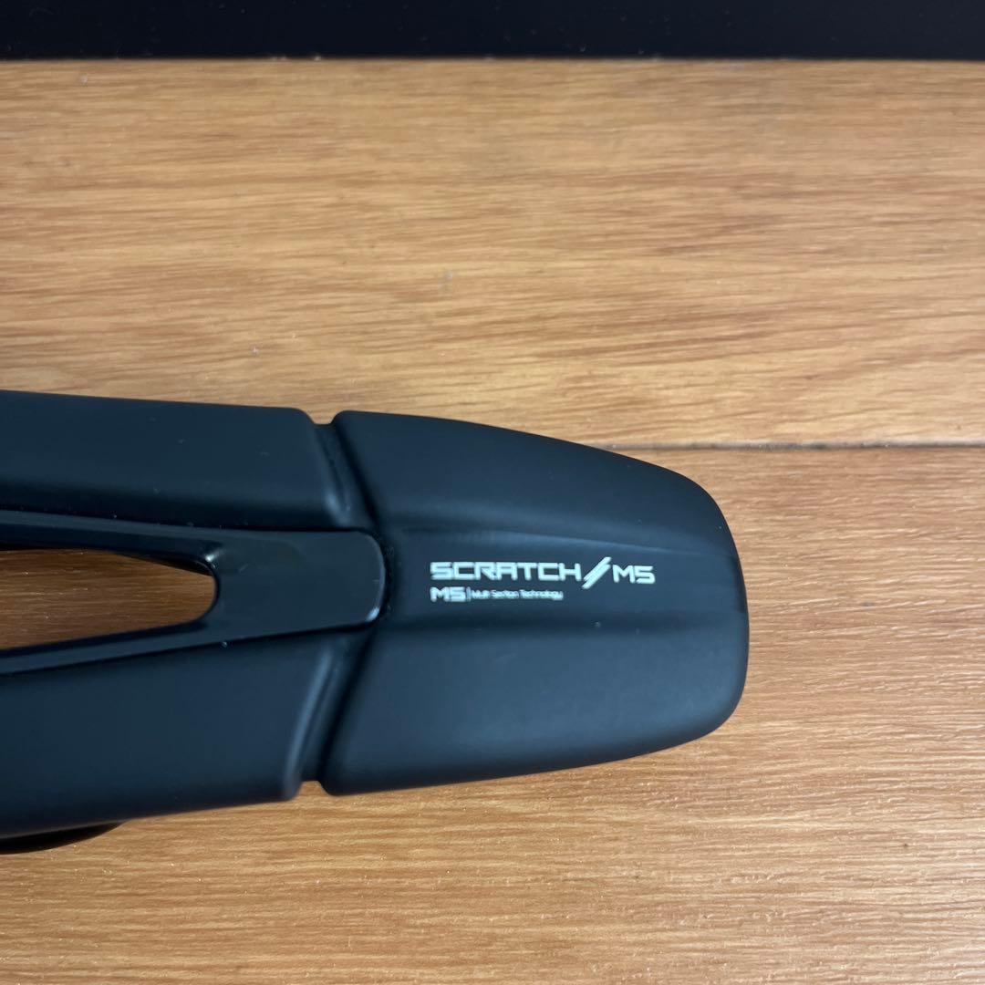 プロロゴ　SCRATCH M5 ブラックサドル