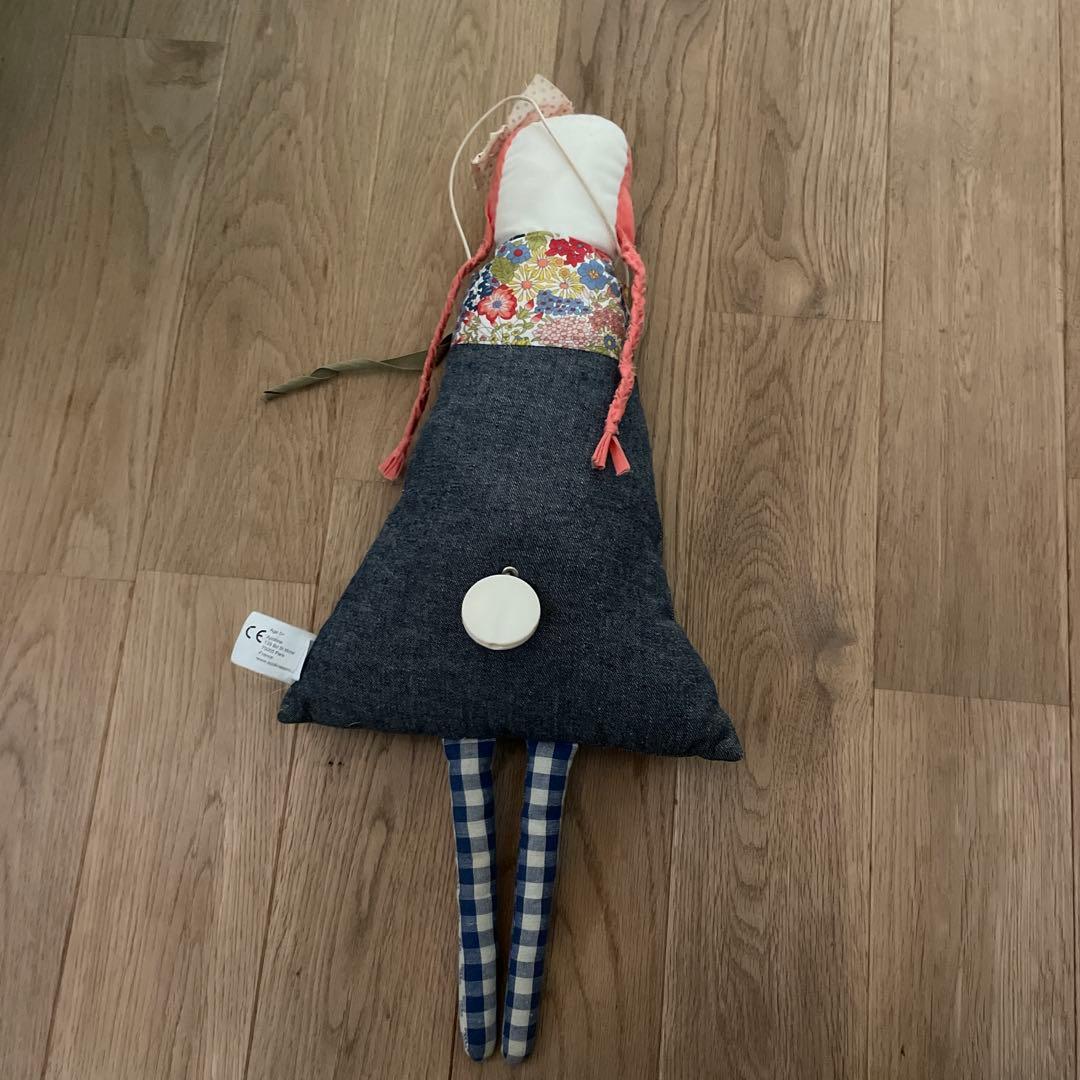 フランスの人形作家　ボンポワンボントン　 アポリーヌ人形　オルゴール人形