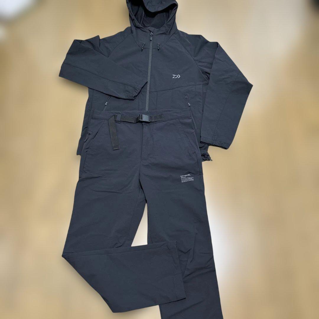 限界値引き超美品！Daiwa フィッシングウェア上下セット