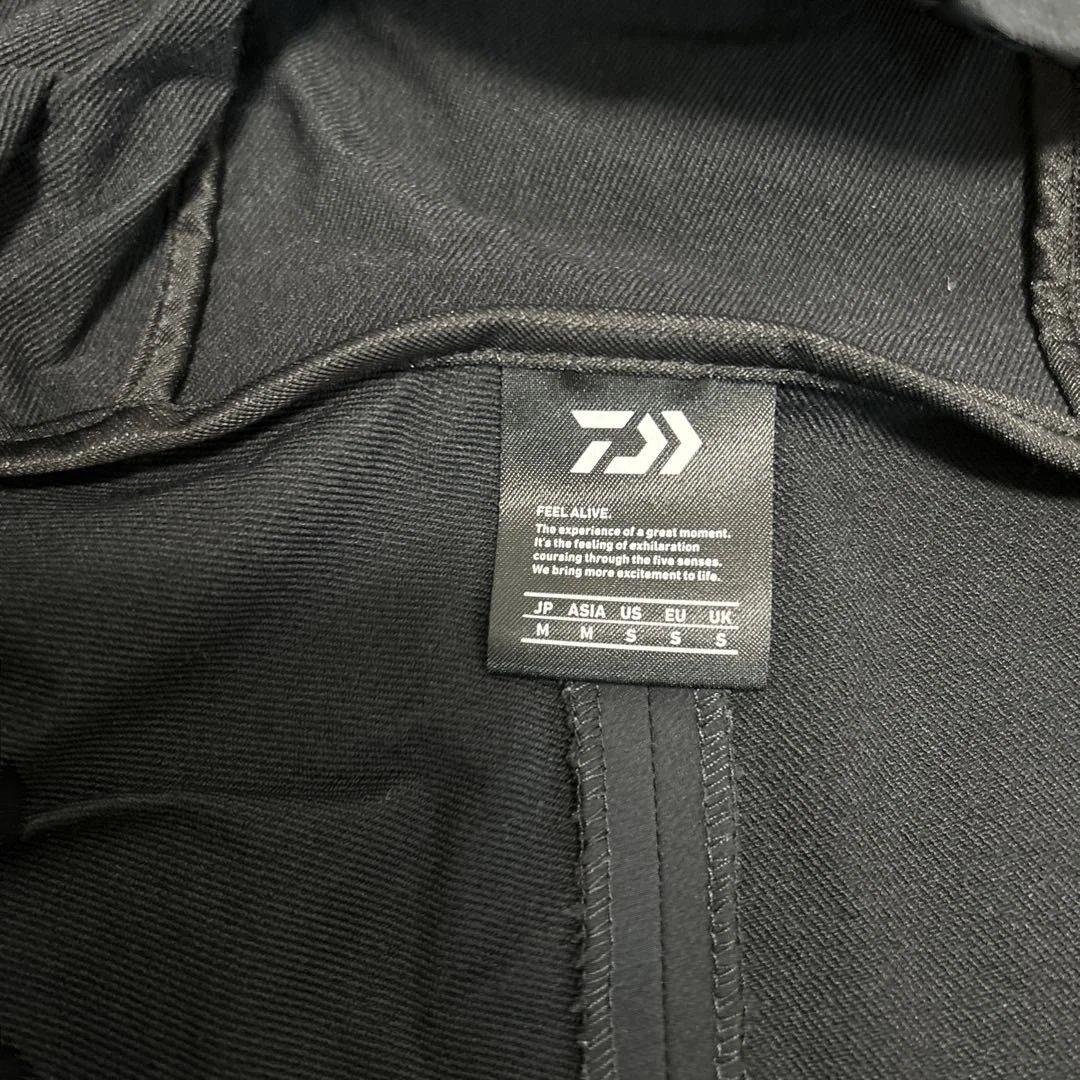 限界値引き超美品！Daiwa フィッシングウェア上下セット