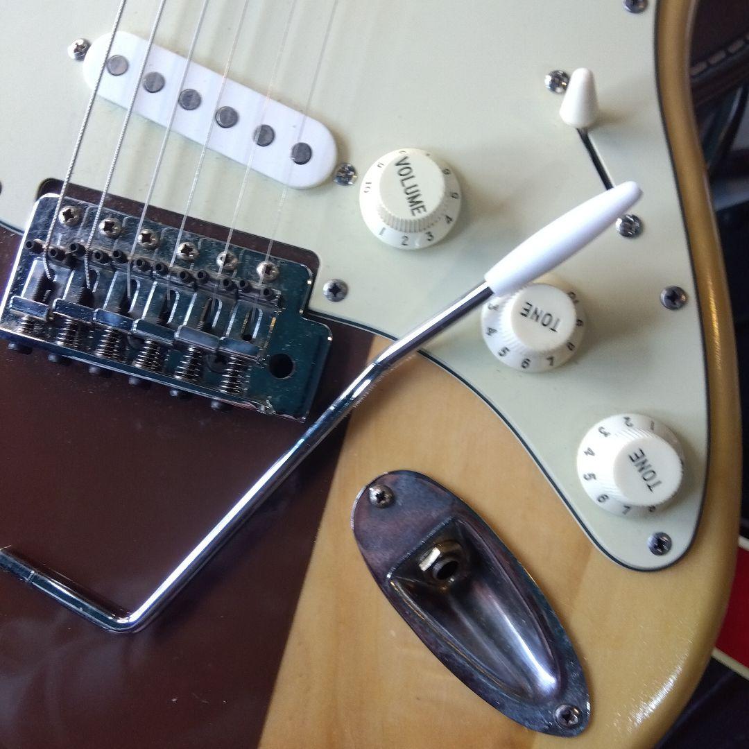 JAPANフェンダーピックアップ搭載ストラトタイプ…