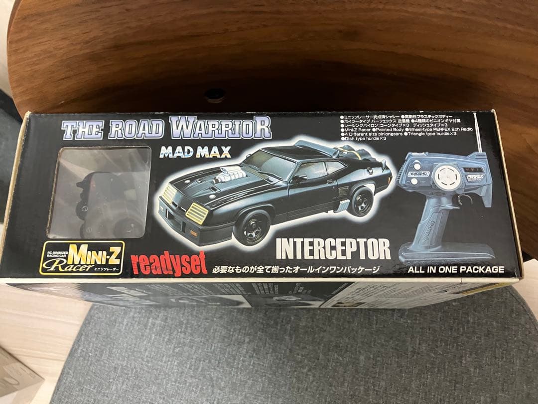 スカイネット ミニッツレーサー マッドマックス インターセプター