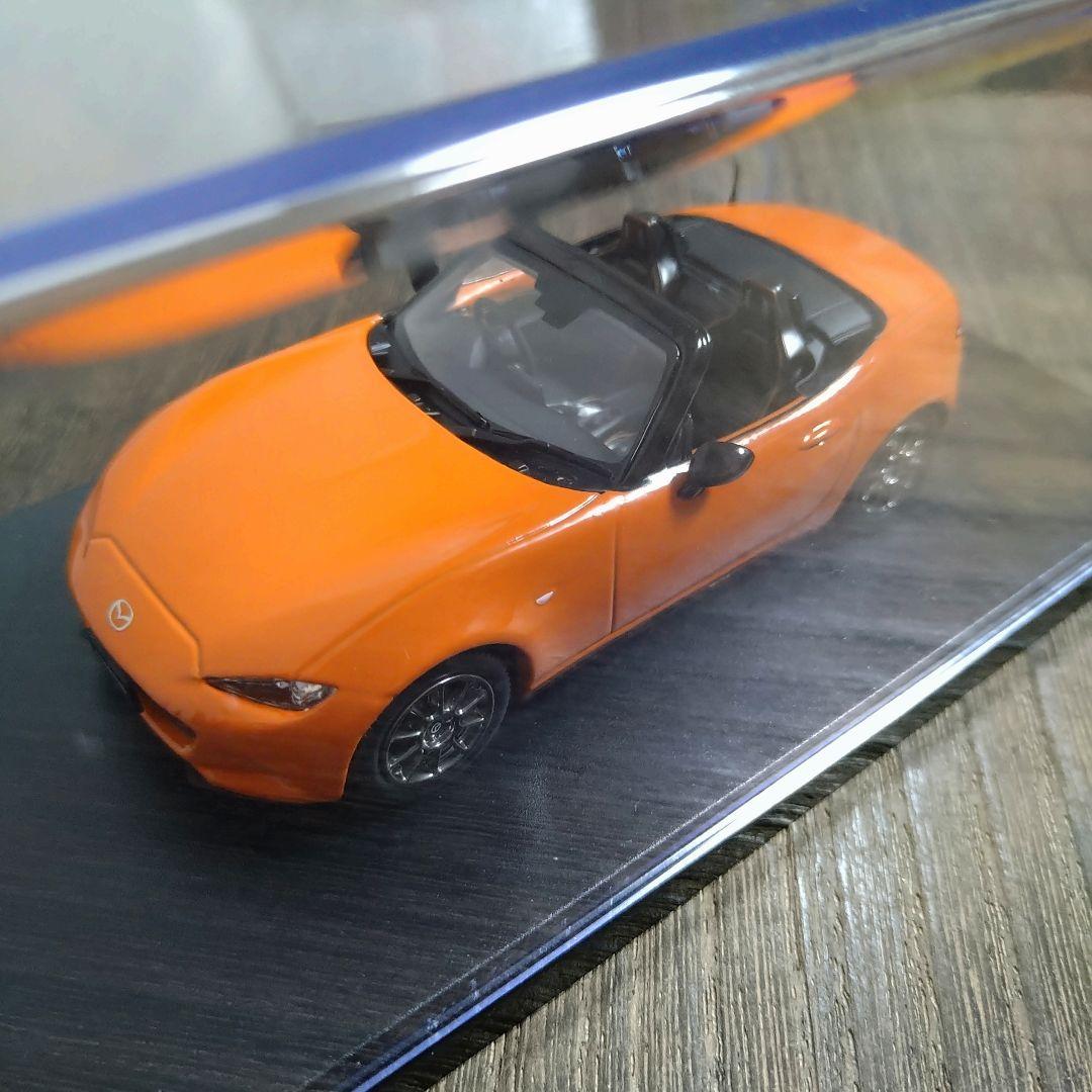 1/43 MAZDA マツダ　ND ロードスター 30周年記念車　モデルカー