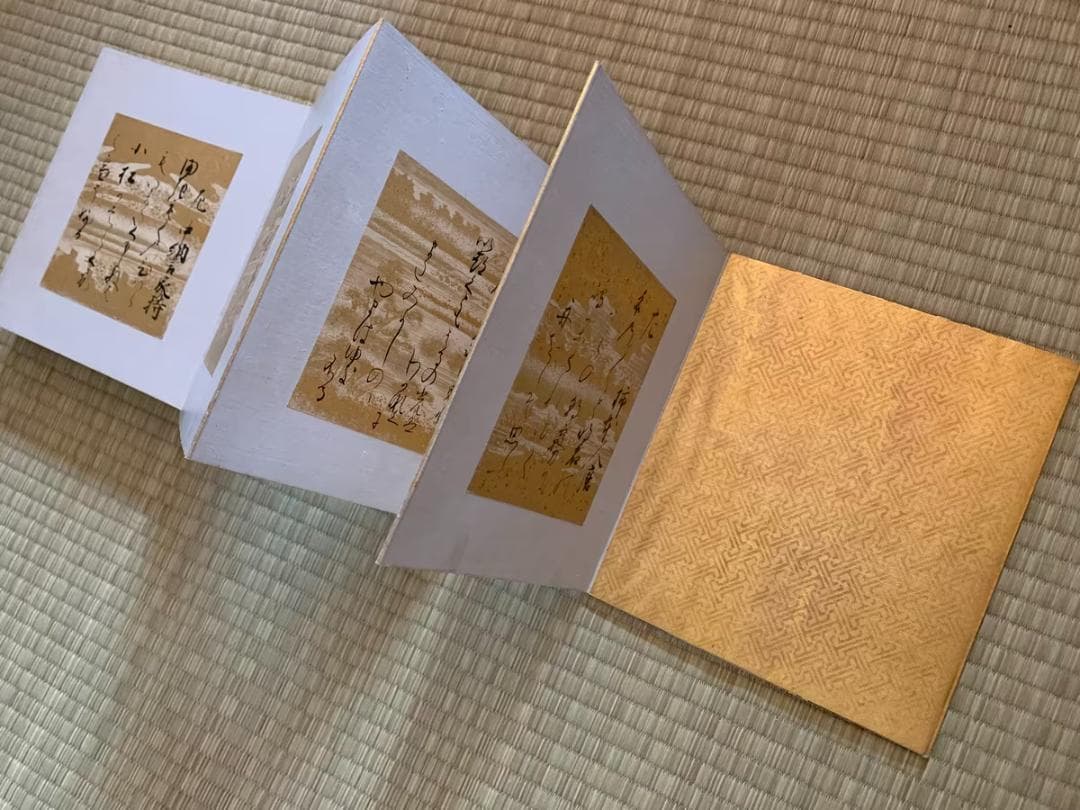 三十六歌仙 純金装飾 金襴表紙 和歌折帳 36面