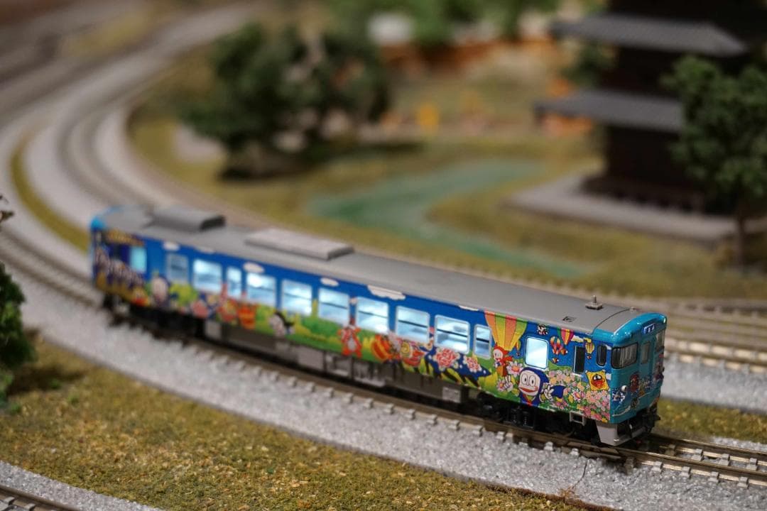 TOMIX キハ40　2137 氷見線・城端線　ハットリくんラッピング塗装　M車