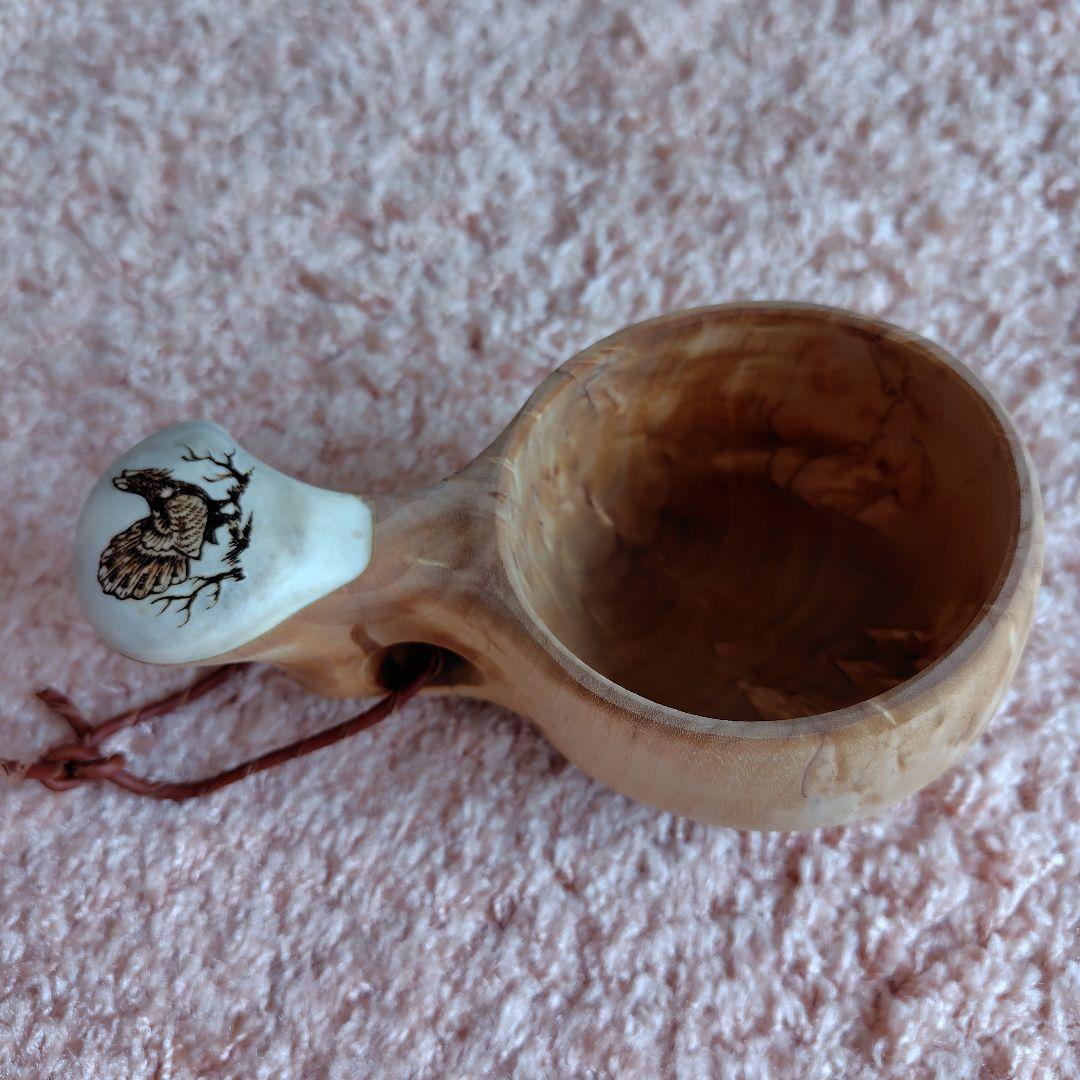 トナカイの骨に雷鳥の絵付きククサ　マグ