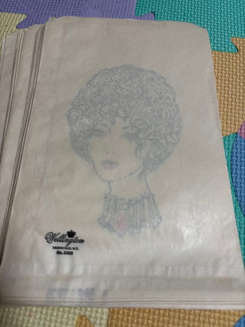 海外紙物　お洒落　可愛い　レディー柄　紙袋　35枚　大量　1名様