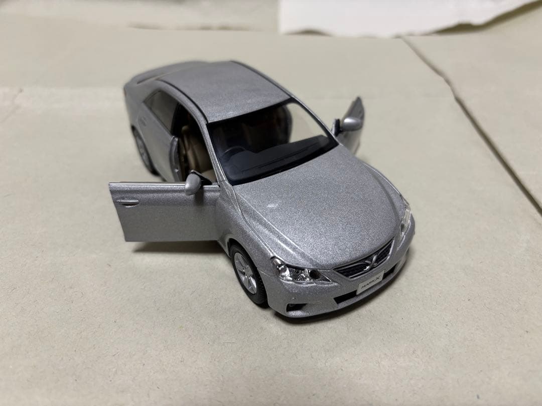 マークX前期　ミニカー　シルバーメタリック　専用箱付き