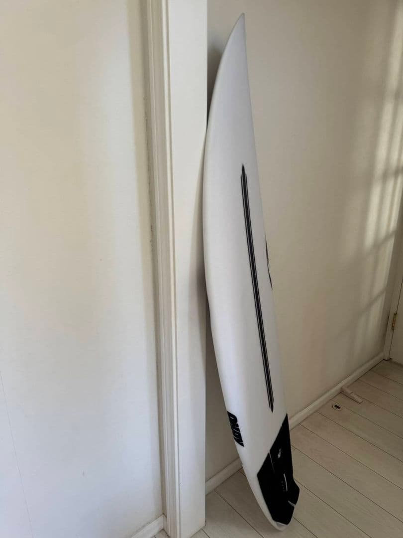 シャープアイサーフボードOKAY長さ5’9幅18.31厚み5.56厚さ23.5L