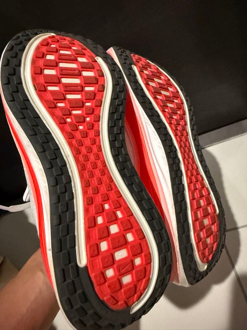 NIKE ボメロプラス 27.0cm