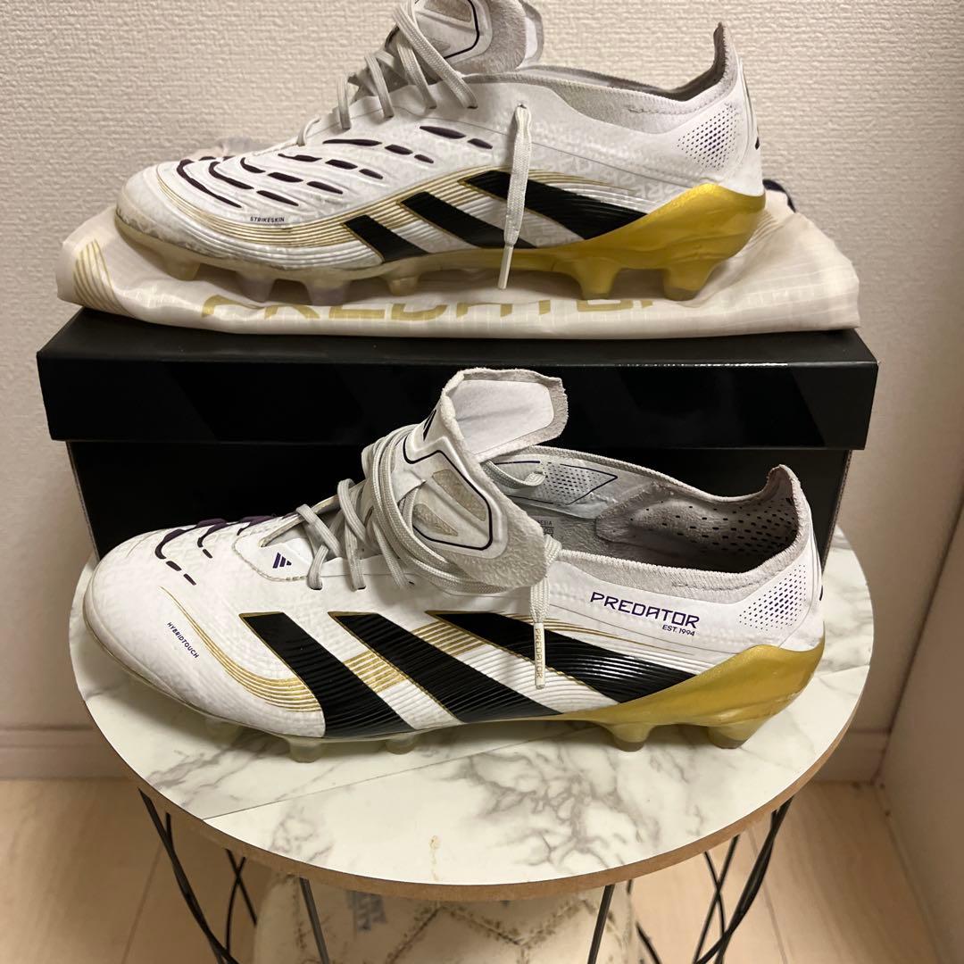 アディダス プレデター サッカーシューズ