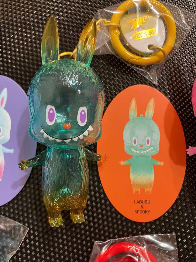 the monsters 10th anniversary　9個　まとめ売り　赤