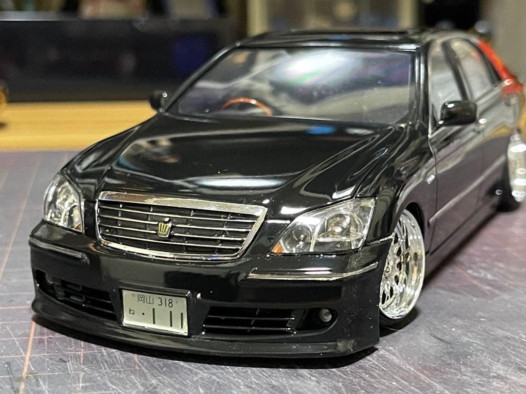 1/24 アオシマ製★18クラウン★完成品