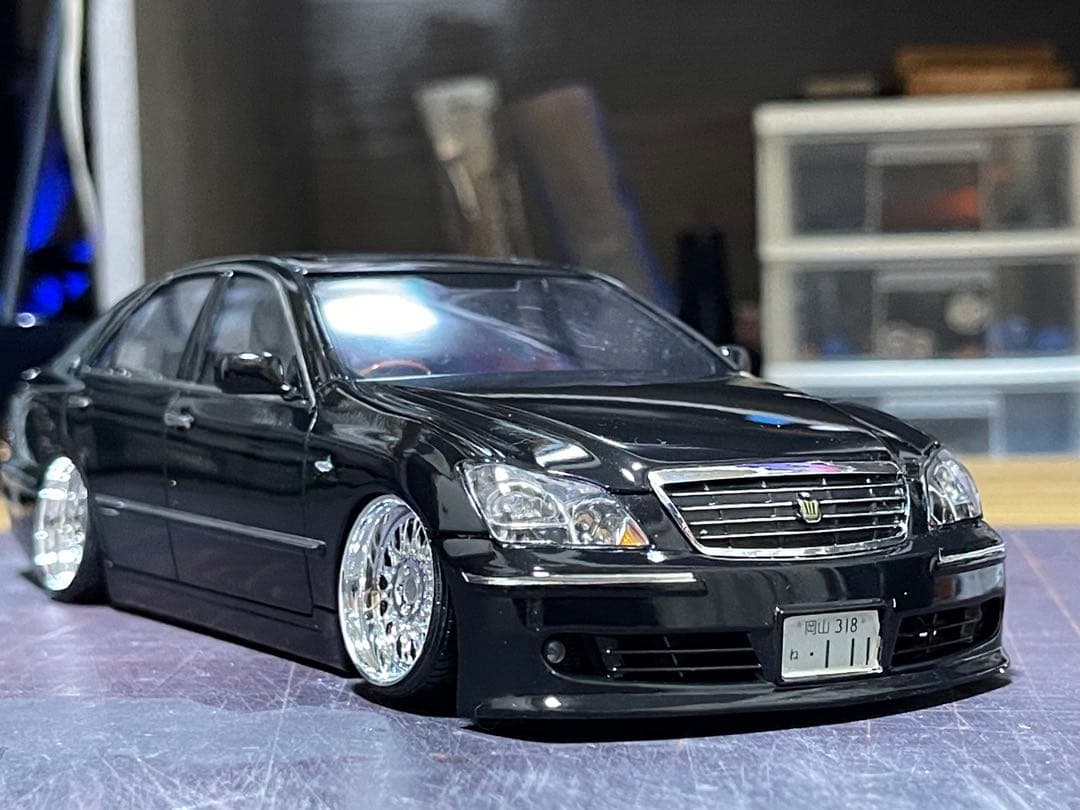 1/24 アオシマ製★18クラウン★完成品