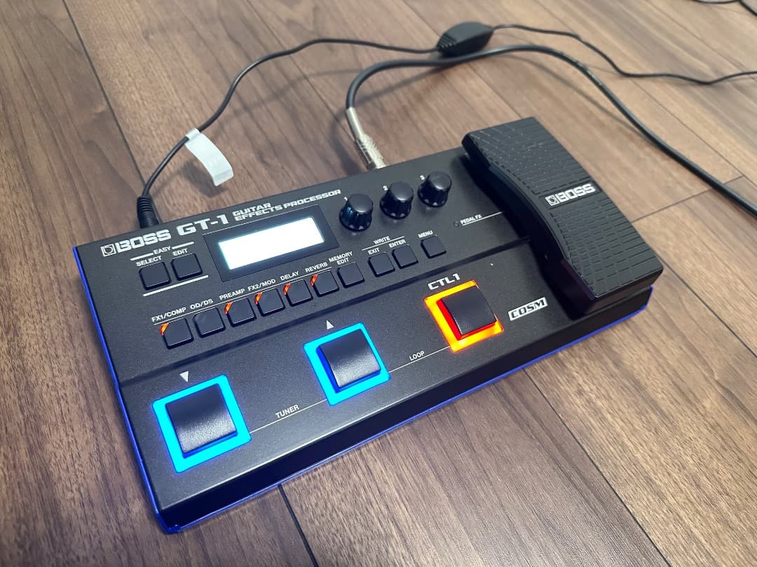 ☆お得セット BOSS GT-1 マルチエフェクター ☆電源アダプター＆教科書付
