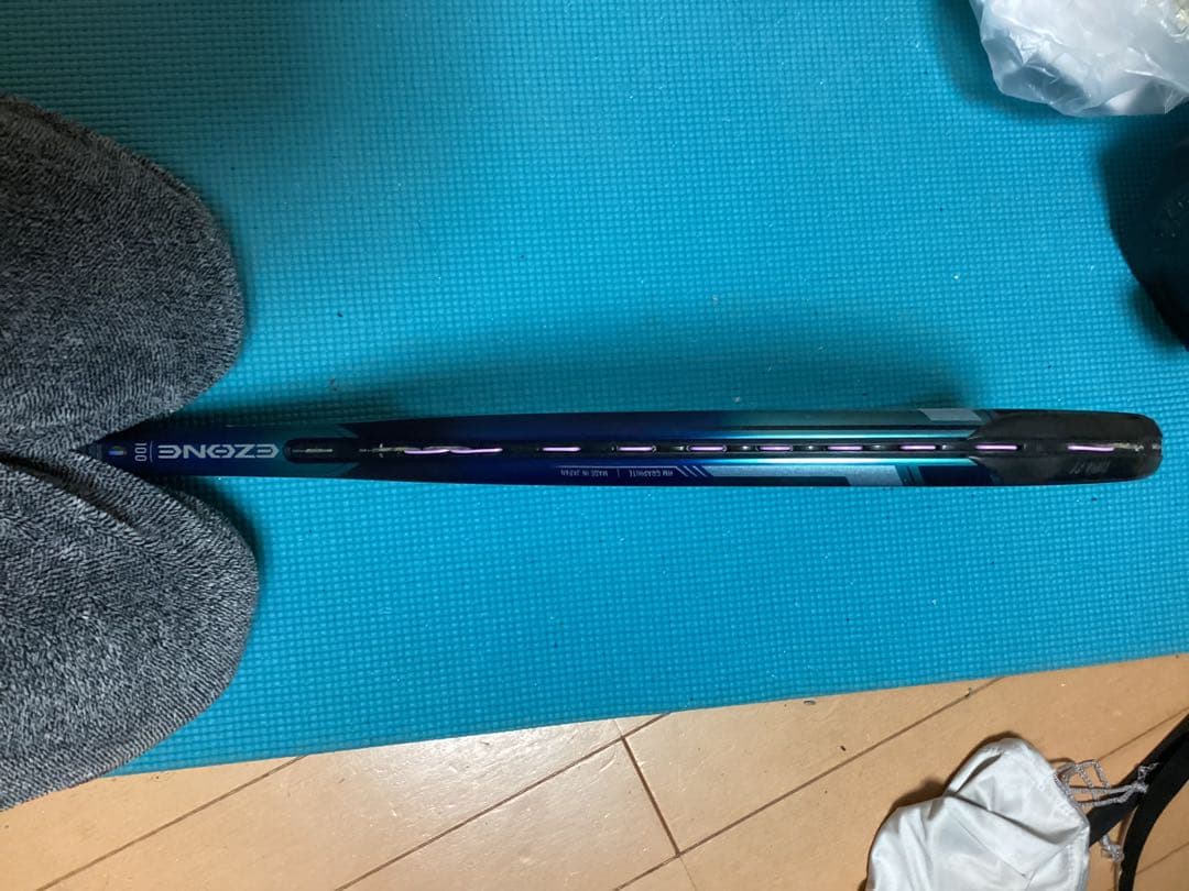 ヨネックスEゾーン100 カバー付き