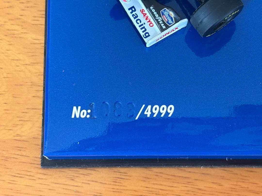 ミニチャンプス ウィリアムズ FW18 FW19 チャンピオン 2台セット