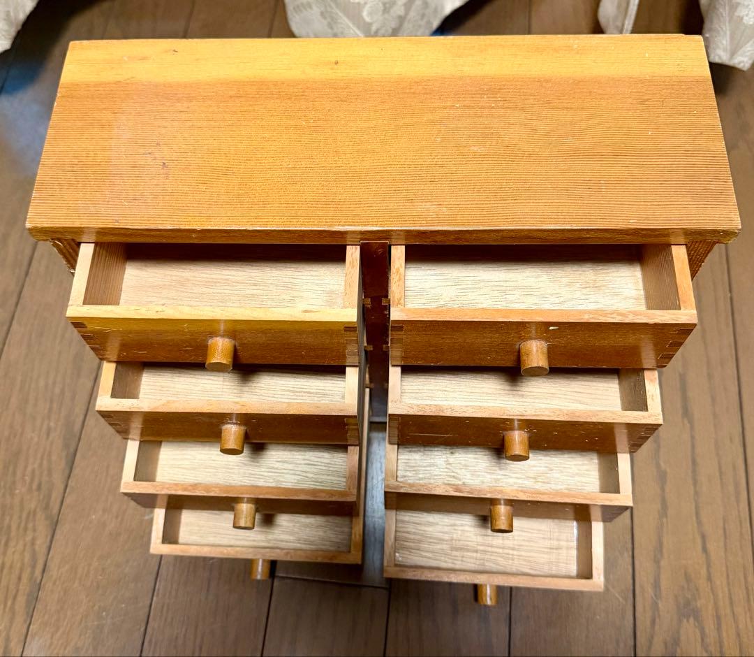 木製小引き出し 8段　薬箪笥、時計パーツ入れ　フランス蚤の市で購入