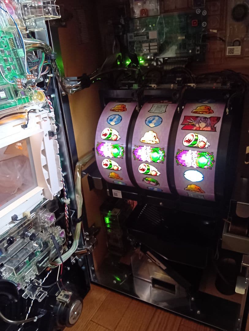 送料無料！化物語 実機 不要機付き