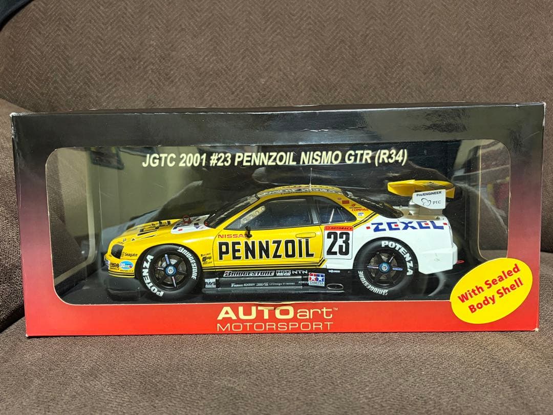AUTOart スカイラインGTR R34 ミニカー約1/18