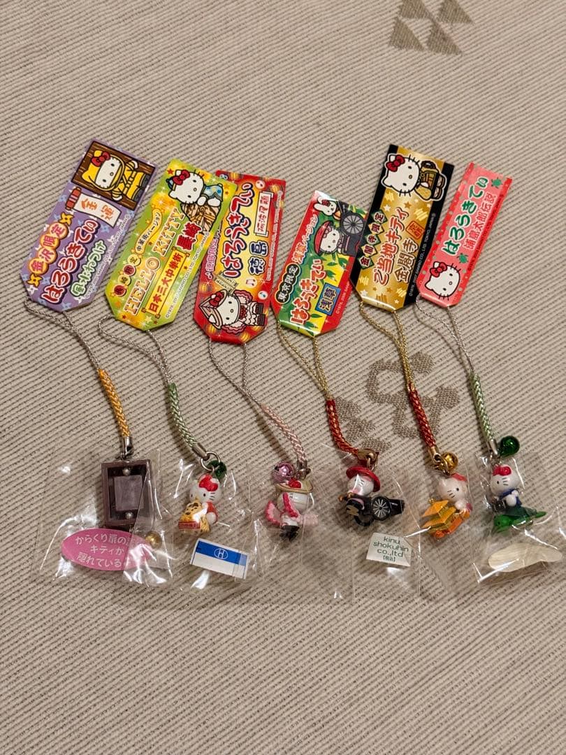 【新品】ご当地 キティ 根付け ストラップ 18点まとめ売り