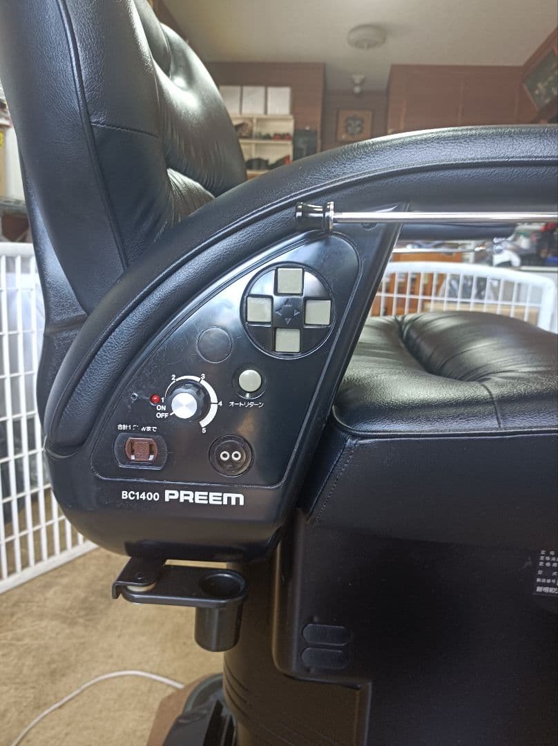 理容機器　新明和理容椅子　BC-１４００