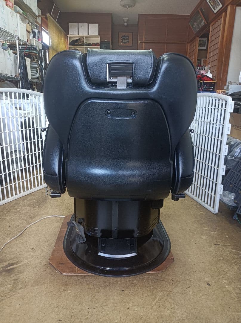 理容機器　新明和理容椅子　BC-１４００