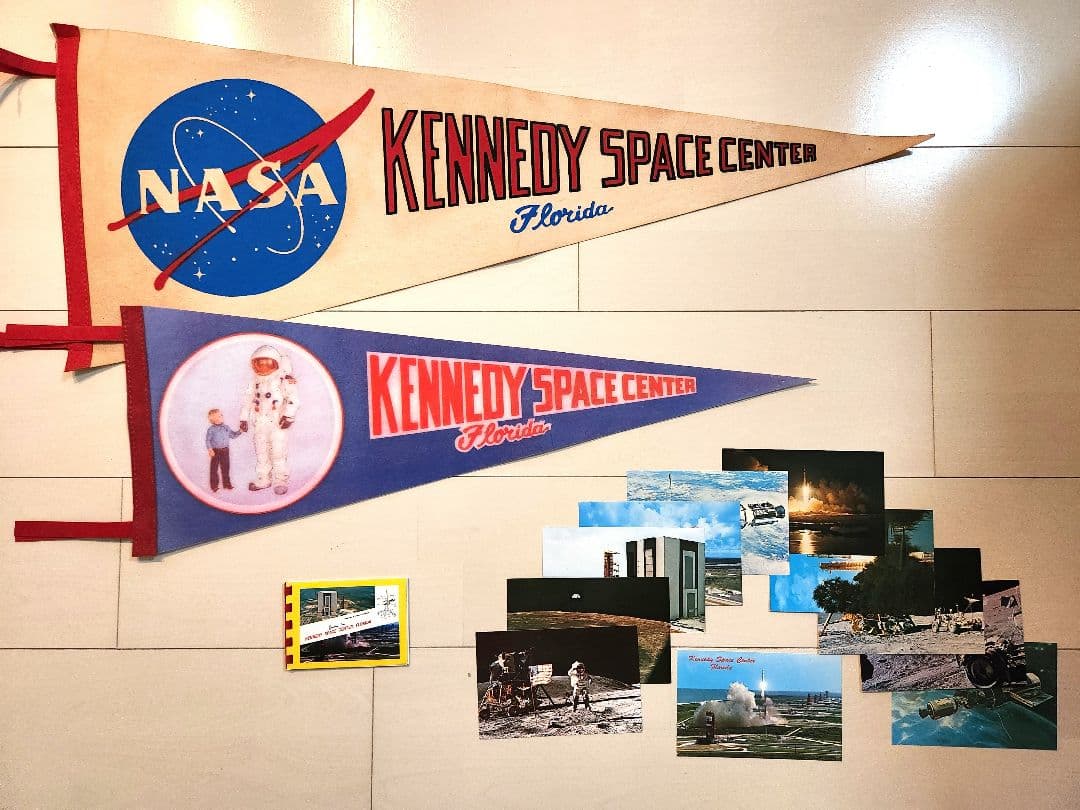 ７０年代NASA ケネディ宇宙センター ペナント&ポストカード