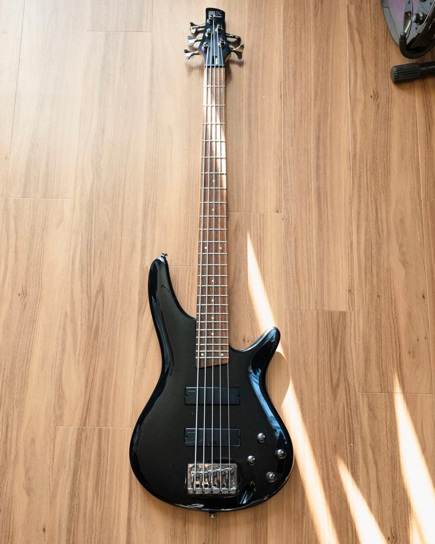 ibanez アイバニーズ５弦ベース+ギグバッグ　ブラック