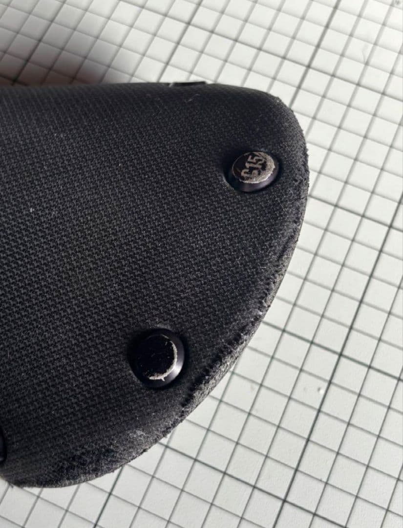 ブルックス カンビウム C15 穴あき