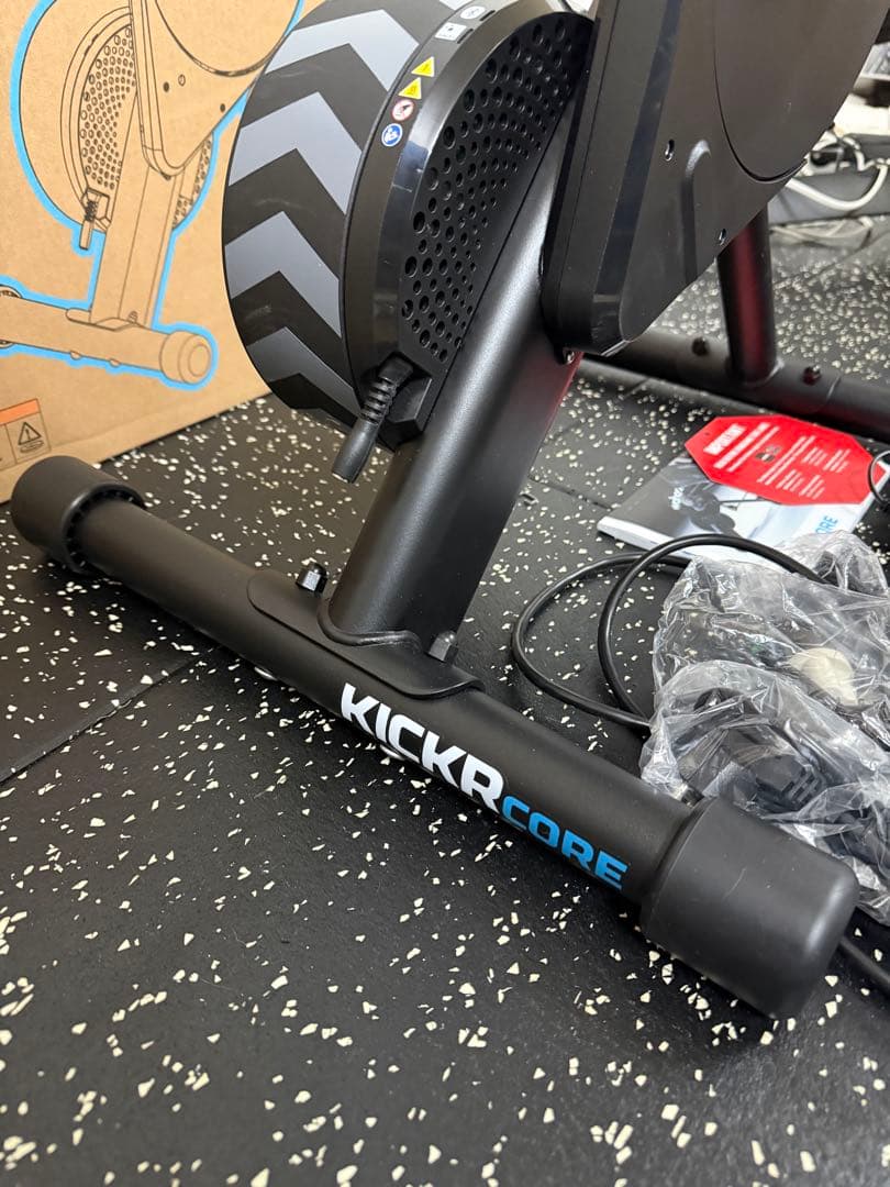 【Wahoo】KICKR CORE スマートトレーナー Zwift対応