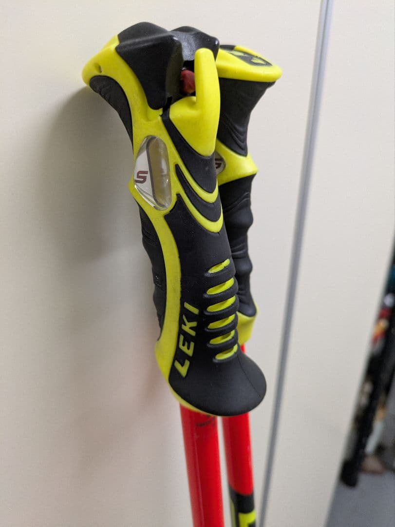 LEKI Venom Race スキー用ストック カーボン製　125センチ