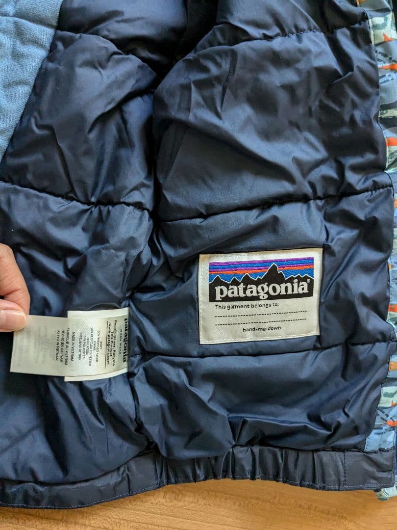 週末までお値引中　パタゴニア　キッズ　スキーウェア　100